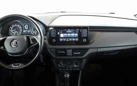 Skoda Rapid II, 2021 год, 1 595 000 рублей, 5 фотография