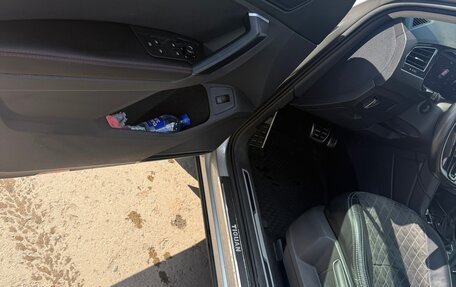 Volkswagen Tiguan II, 2020 год, 2 550 000 рублей, 23 фотография