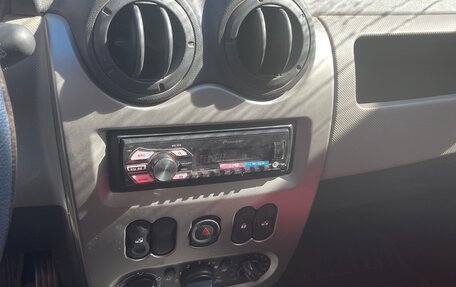 Renault Sandero I, 2014 год, 720 000 рублей, 10 фотография