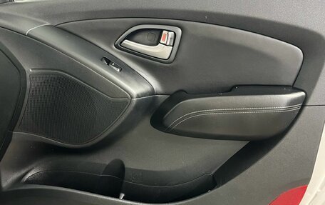 Hyundai ix35 I рестайлинг, 2014 год, 1 300 000 рублей, 18 фотография