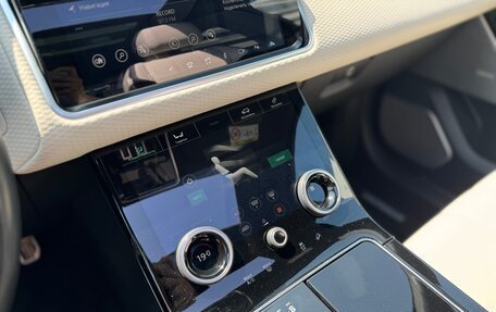 Land Rover Range Rover Velar I, 2018 год, 2 685 000 рублей, 13 фотография