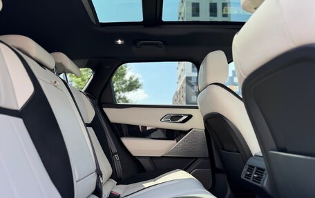 Land Rover Range Rover Velar I, 2018 год, 2 685 000 рублей, 28 фотография