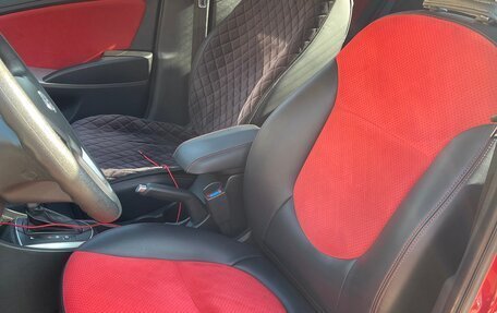 Hyundai Solaris II рестайлинг, 2015 год, 1 050 000 рублей, 7 фотография