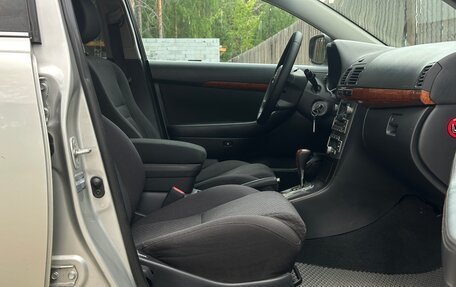 Toyota Avensis III рестайлинг, 2007 год, 895 000 рублей, 22 фотография