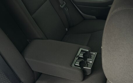 Toyota Avensis III рестайлинг, 2007 год, 895 000 рублей, 36 фотография