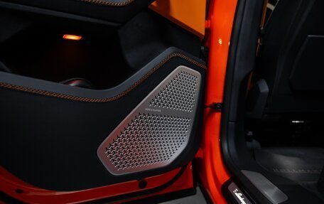 Lamborghini Urus I, 2025 год, 50 000 000 рублей, 8 фотография