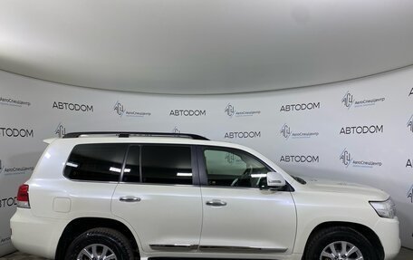 Toyota Land Cruiser 200, 2018 год, 5 687 000 рублей, 4 фотография