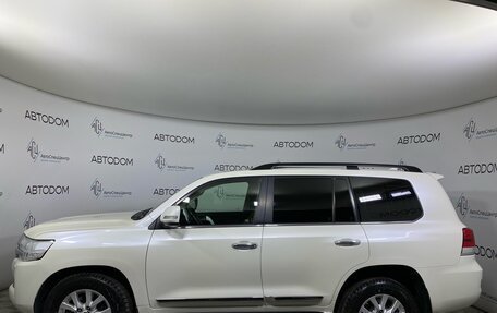 Toyota Land Cruiser 200, 2018 год, 5 687 000 рублей, 3 фотография