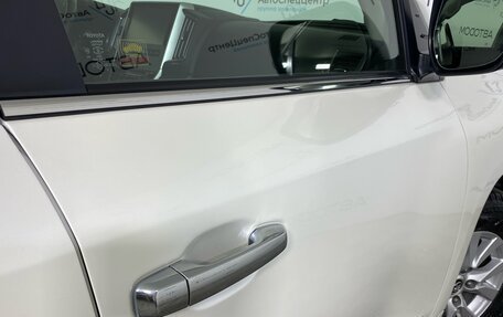 Toyota Land Cruiser 200, 2018 год, 5 687 000 рублей, 8 фотография