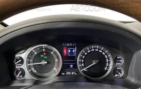 Toyota Land Cruiser 200, 2018 год, 5 687 000 рублей, 12 фотография