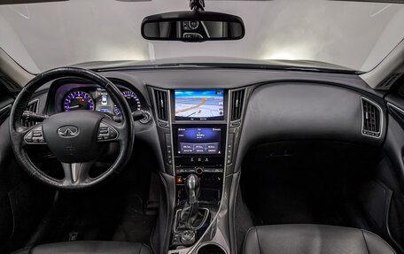 Infiniti Q50 I рестайлинг, 2017 год, 2 100 000 рублей, 14 фотография