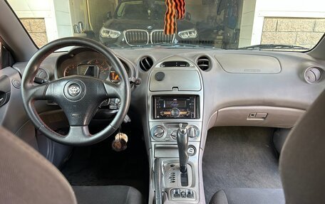 Toyota Celica VII рестайлинг, 2002 год, 650 000 рублей, 8 фотография