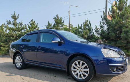 Volkswagen Jetta VI, 2008 год, 860 000 рублей, 2 фотография