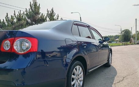 Volkswagen Jetta VI, 2008 год, 860 000 рублей, 3 фотография