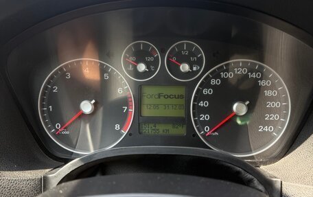 Ford Focus II рестайлинг, 2005 год, 370 000 рублей, 13 фотография