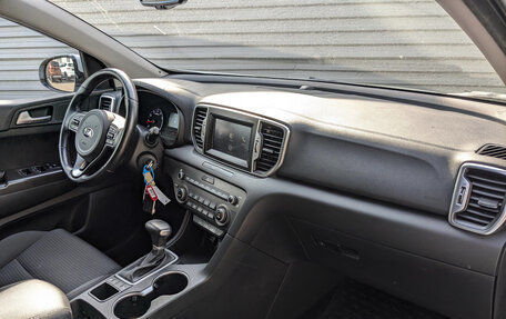 KIA Sportage IV рестайлинг, 2018 год, 1 850 000 рублей, 11 фотография