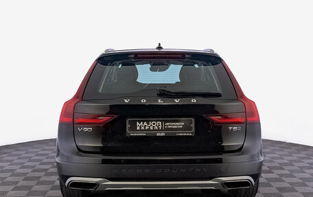 Volvo V90 Cross Country I рестайлинг, 2018 год, 3 170 000 рублей, 6 фотография