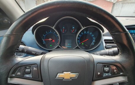 Chevrolet Cruze II, 2011 год, 890 000 рублей, 4 фотография