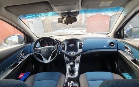 Chevrolet Cruze II, 2011 год, 890 000 рублей, 6 фотография