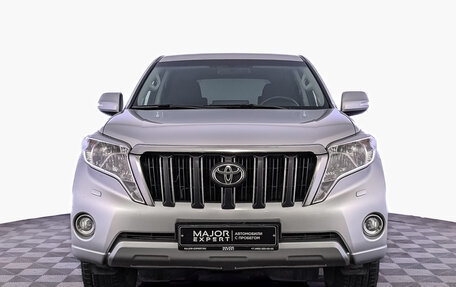 Toyota Land Cruiser Prado 150 рестайлинг 2, 2014 год, 3 500 000 рублей, 2 фотография