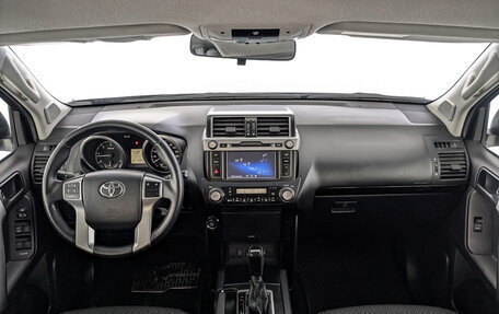 Toyota Land Cruiser Prado 150 рестайлинг 2, 2014 год, 3 500 000 рублей, 14 фотография
