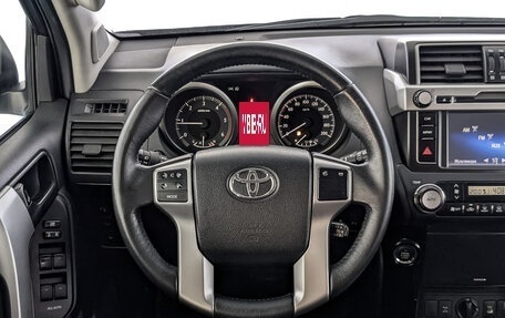 Toyota Land Cruiser Prado 150 рестайлинг 2, 2014 год, 3 500 000 рублей, 22 фотография