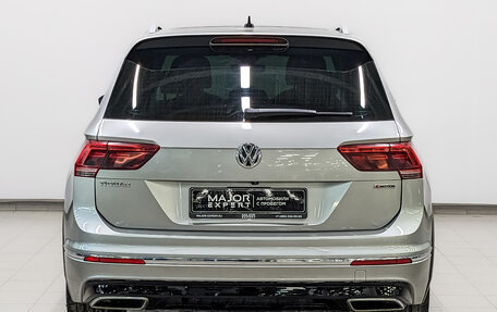 Volkswagen Tiguan II, 2019 год, 3 070 000 рублей, 6 фотография