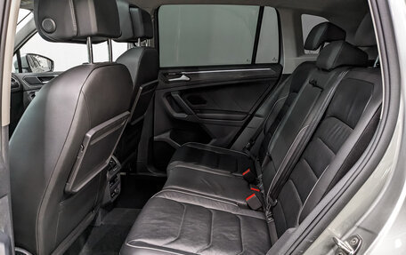 Volkswagen Tiguan II, 2019 год, 3 070 000 рублей, 18 фотография
