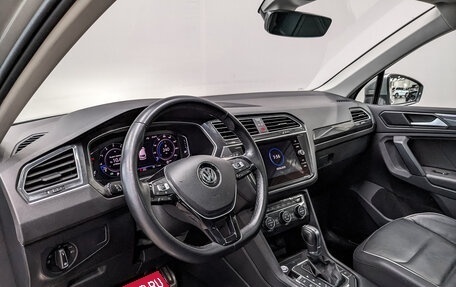 Volkswagen Tiguan II, 2019 год, 3 070 000 рублей, 15 фотография