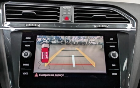 Volkswagen Tiguan II, 2019 год, 3 070 000 рублей, 25 фотография