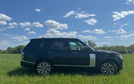 Land Rover Range Rover IV рестайлинг, 2021 год, 10 900 000 рублей, 4 фотография