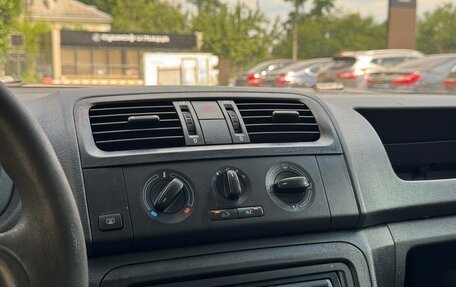 Skoda Fabia II, 2013 год, 490 000 рублей, 12 фотография