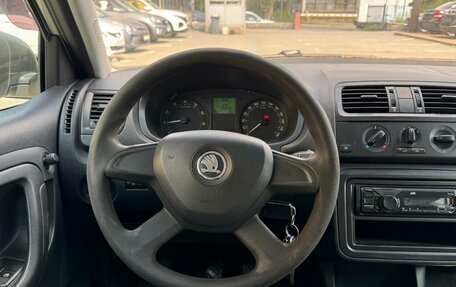 Skoda Fabia II, 2013 год, 490 000 рублей, 10 фотография