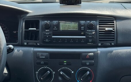 Toyota Corolla, 2004 год, 525 000 рублей, 13 фотография