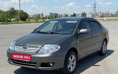 Toyota Corolla, 2004 год, 525 000 рублей, 3 фотография