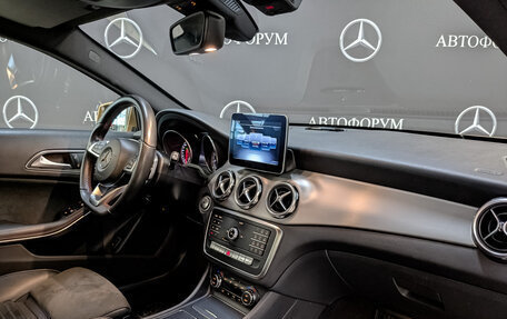 Mercedes-Benz GLA, 2018 год, 2 620 000 рублей, 13 фотография