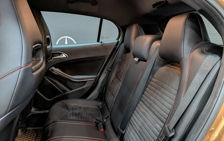 Mercedes-Benz GLA, 2018 год, 2 620 000 рублей, 18 фотография