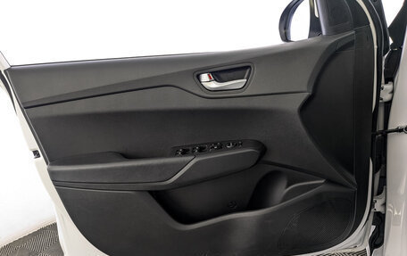 Hyundai Solaris II рестайлинг, 2021 год, 1 720 000 рублей, 19 фотография