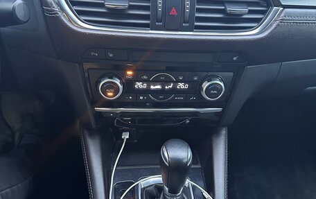 Mazda 6, 2015 год, 1 600 000 рублей, 4 фотография