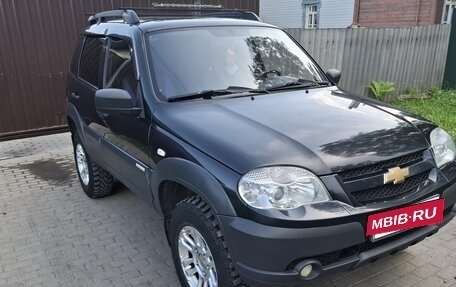 Chevrolet Niva I рестайлинг, 2015 год, 680 000 рублей, 3 фотография