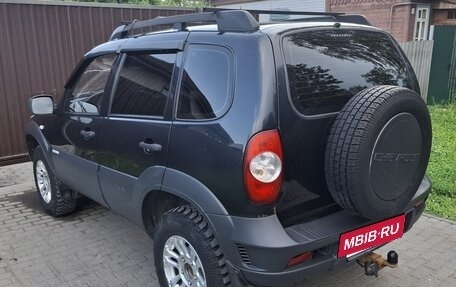 Chevrolet Niva I рестайлинг, 2015 год, 680 000 рублей, 7 фотография