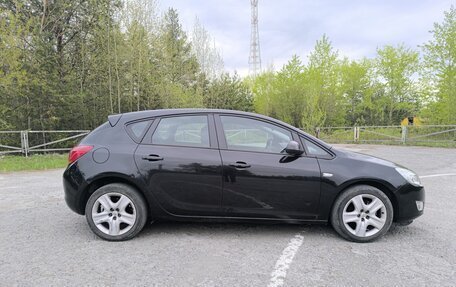 Opel Astra J, 2012 год, 755 000 рублей, 4 фотография