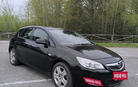 Opel Astra J, 2012 год, 755 000 рублей, 10 фотография