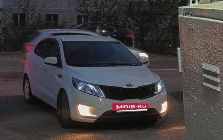 KIA Rio III рестайлинг, 2014 год, 915 000 рублей, 22 фотография