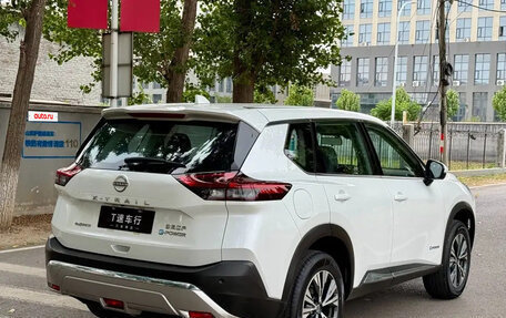 Nissan X-Trail, 2024 год, 2 850 000 рублей, 9 фотография
