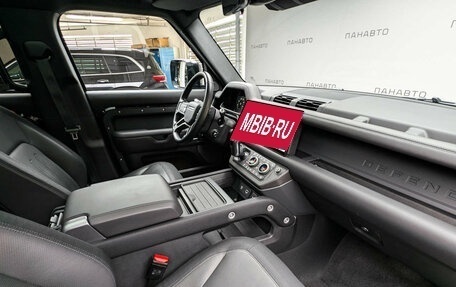 Land Rover Defender II, 2021 год, 7 950 000 рублей, 17 фотография