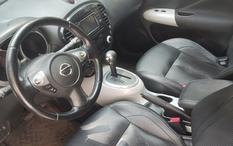 Nissan Juke II, 2012 год, 900 000 рублей, 10 фотография