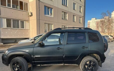 Chevrolet Niva I рестайлинг, 2016 год, 685 000 рублей, 3 фотография