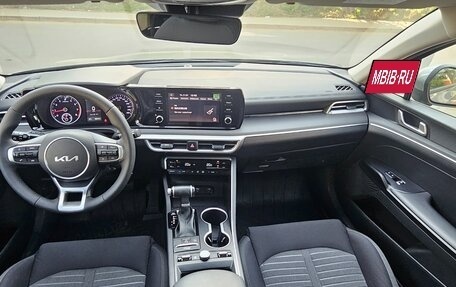 KIA K5, 2022 год, 2 750 000 рублей, 4 фотография