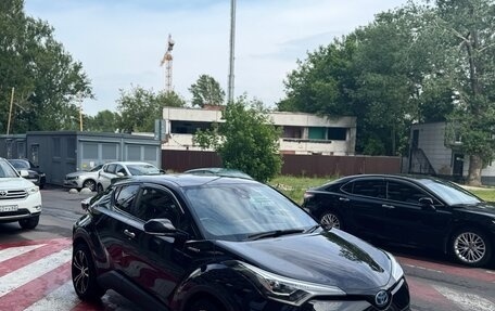Toyota C-HR I рестайлинг, 2018 год, 1 900 000 рублей, 2 фотография